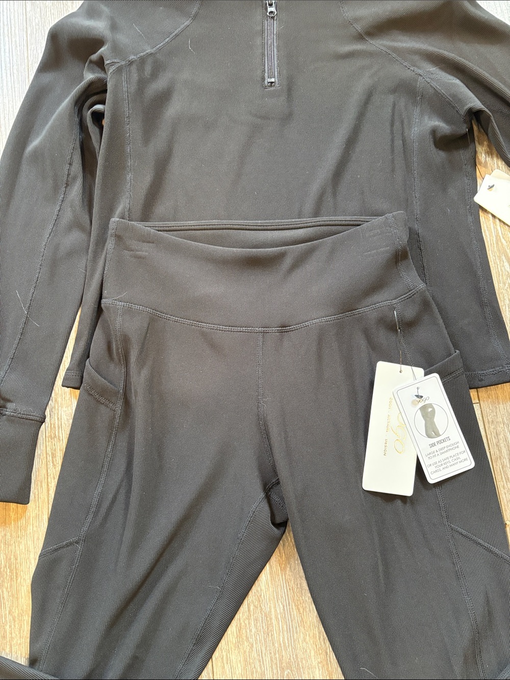 VOGO athletics Black Quarter-Zip Performance Top & Leggings Set - Picture 2 of 7